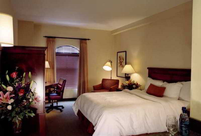 Hampton Inn & Suites Austin-Downtown/Convention Center Værelse billede